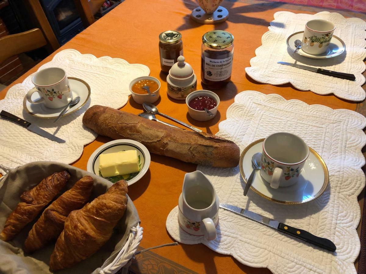 Chez Charlotte Et Michel Διαμέρισμα Brassac  Εξωτερικό φωτογραφία